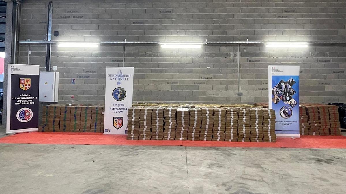 À Lyon, le braquage de ce camion chargé de drogue en partie résolu grâce aux informations du conducteur