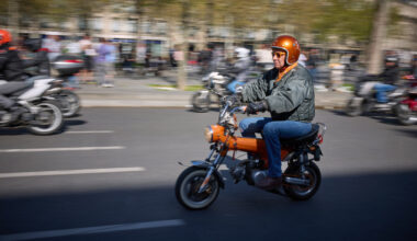 manifestation des "Gueux" à Paris contre les ZFE
