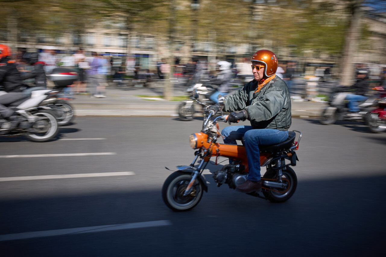 manifestation des "Gueux" à Paris contre les ZFE