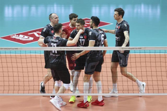 Trévor Clévenot sacré champion de Turquie avec Ziraat Bank Ankara