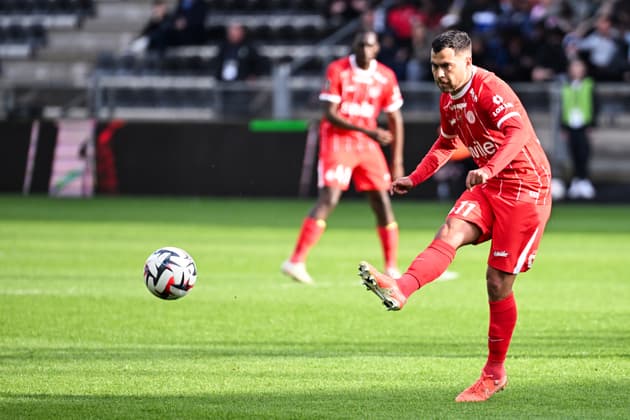 Téji Savanier poussé par Montpellier vers la sortie