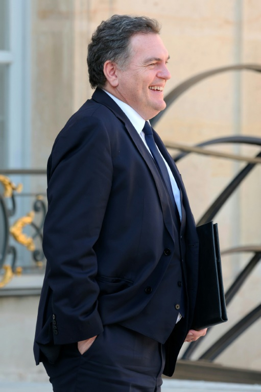 Le ministre français des Transports, Philippe Tabarot, quitte le Palais de l'Elysée après la réunion hebdomadaire du cabinet, le 9 avril 2025 ( AFP / ALAIN JOCARD )