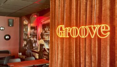 Vieux-Lille. Avec ses cocktails, sa musique et sa salle secrète, ce bar est déjà devenu incontournable