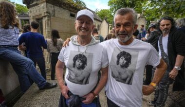 Devinez quelle star du rock va avoir sa passerelle à Paris ?