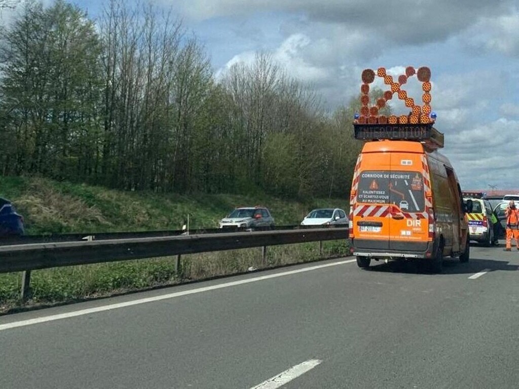 un homme grièvement blessé dans une collision entre deux camions près de Bordeaux