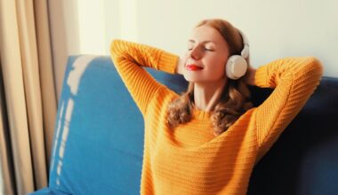 Voici le livre audio qui a été le plus écouté en France en 2024 (et il se classe devant « Un animal sauvage » de Joël Dicker)