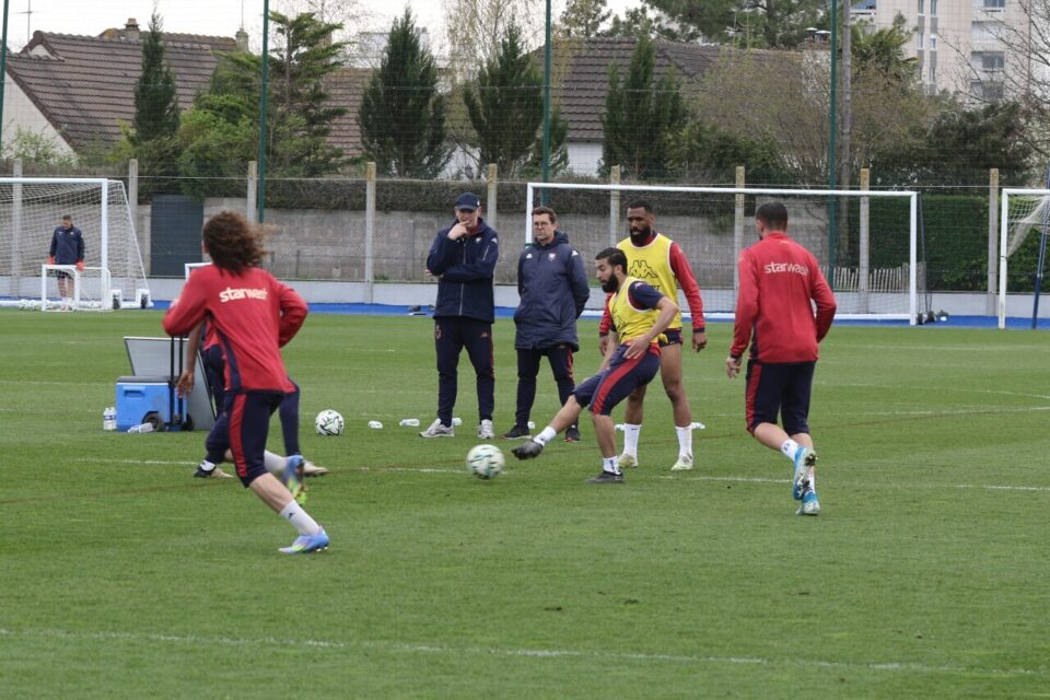 Ilyes Najim était présent dans le groupe à l'entraînement.