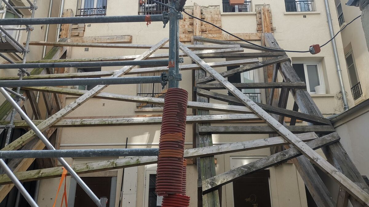 À Paris, leur immeuble qui menace de s’effondrer va être racheté par la Ville… à 3 400 euros le mètre carré