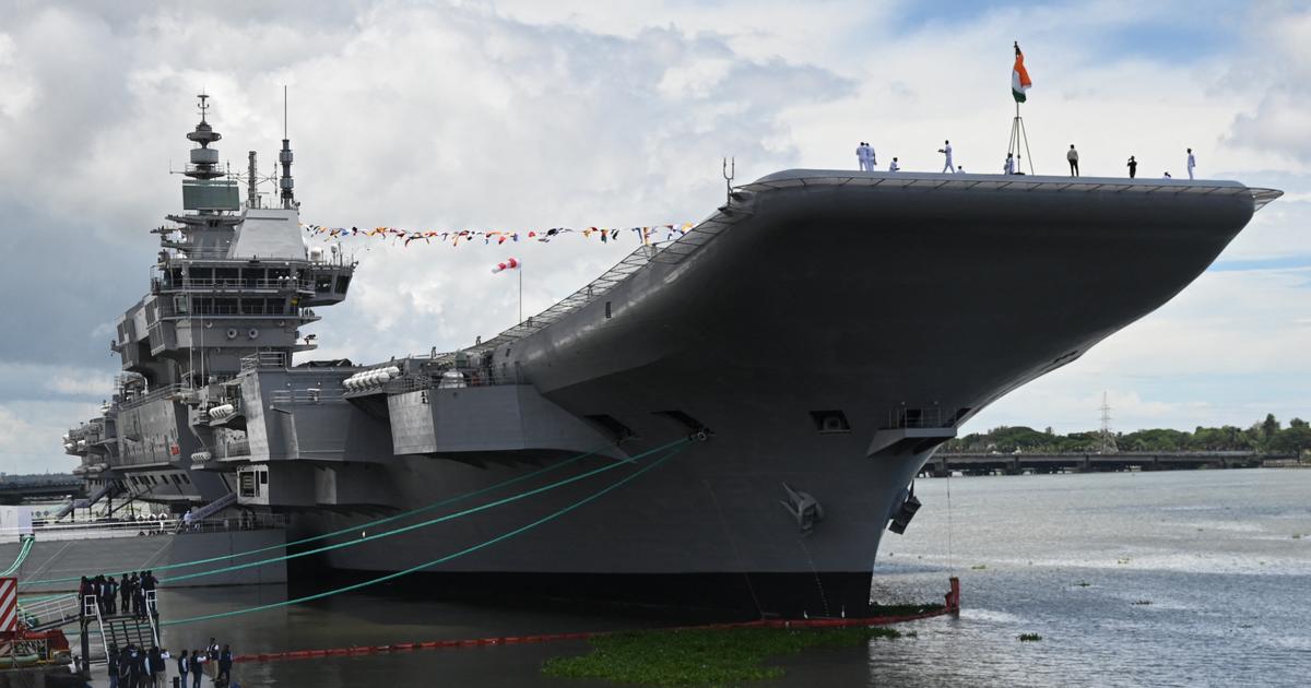 L’Inde déploie son nouveau porte-avions, l’INS Vikrant, et envoie un signalement stratégique au Pakistan
