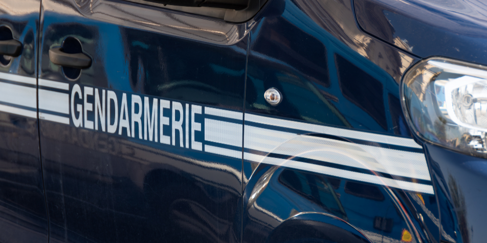 En tongs au volant, un jeune de 15 ans à l'origine de deux accidents près de Lyon