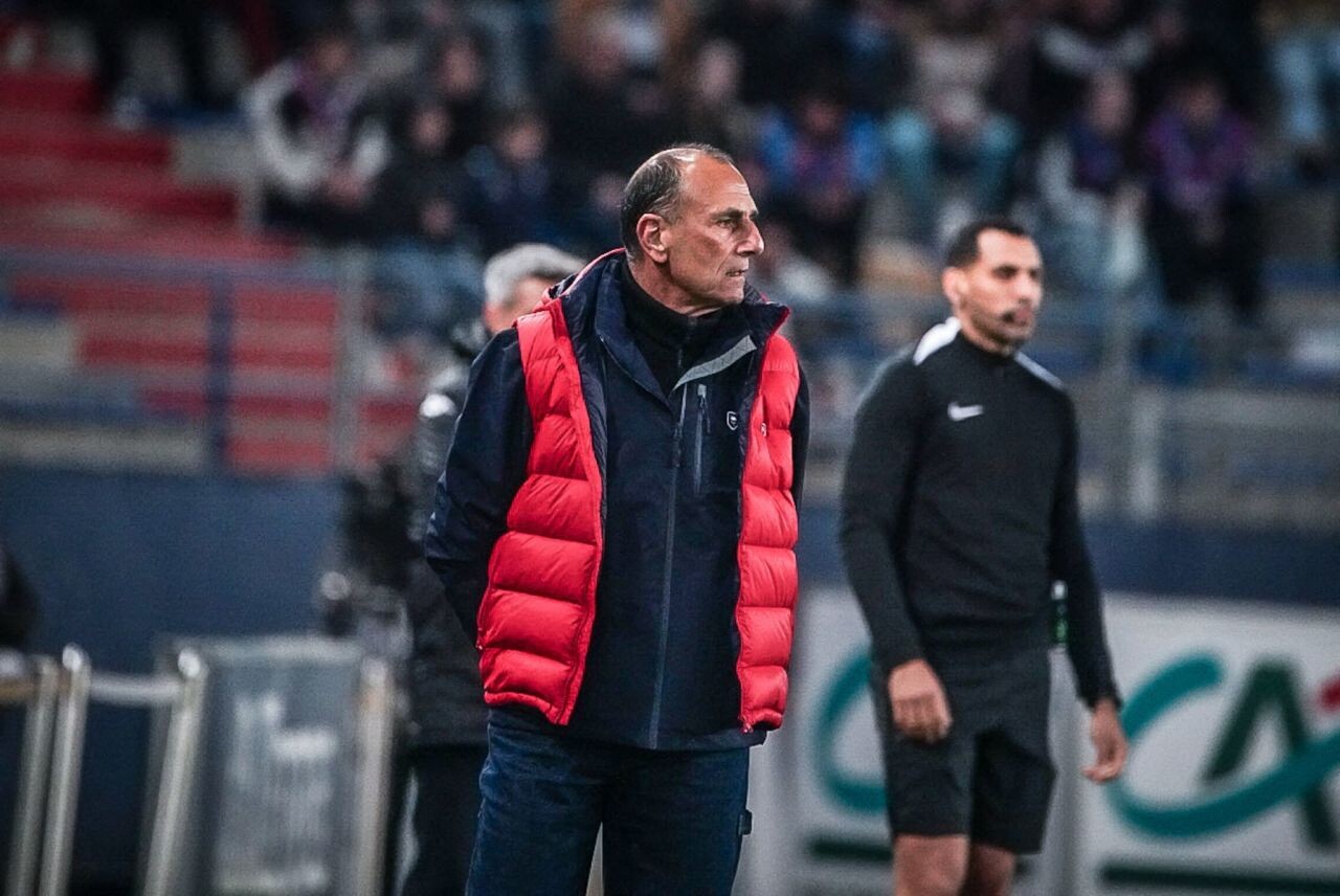 SM Caen. Michel Der Zakarian fusille l'arbitrage après le match nul contre Metz