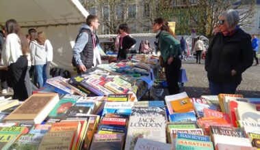 À Vendôme, les lycéens vendent des livres pour une école au Sénégal