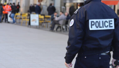 La victime résiste, les deux voleurs la passent à tabac dans les rues de Lyon