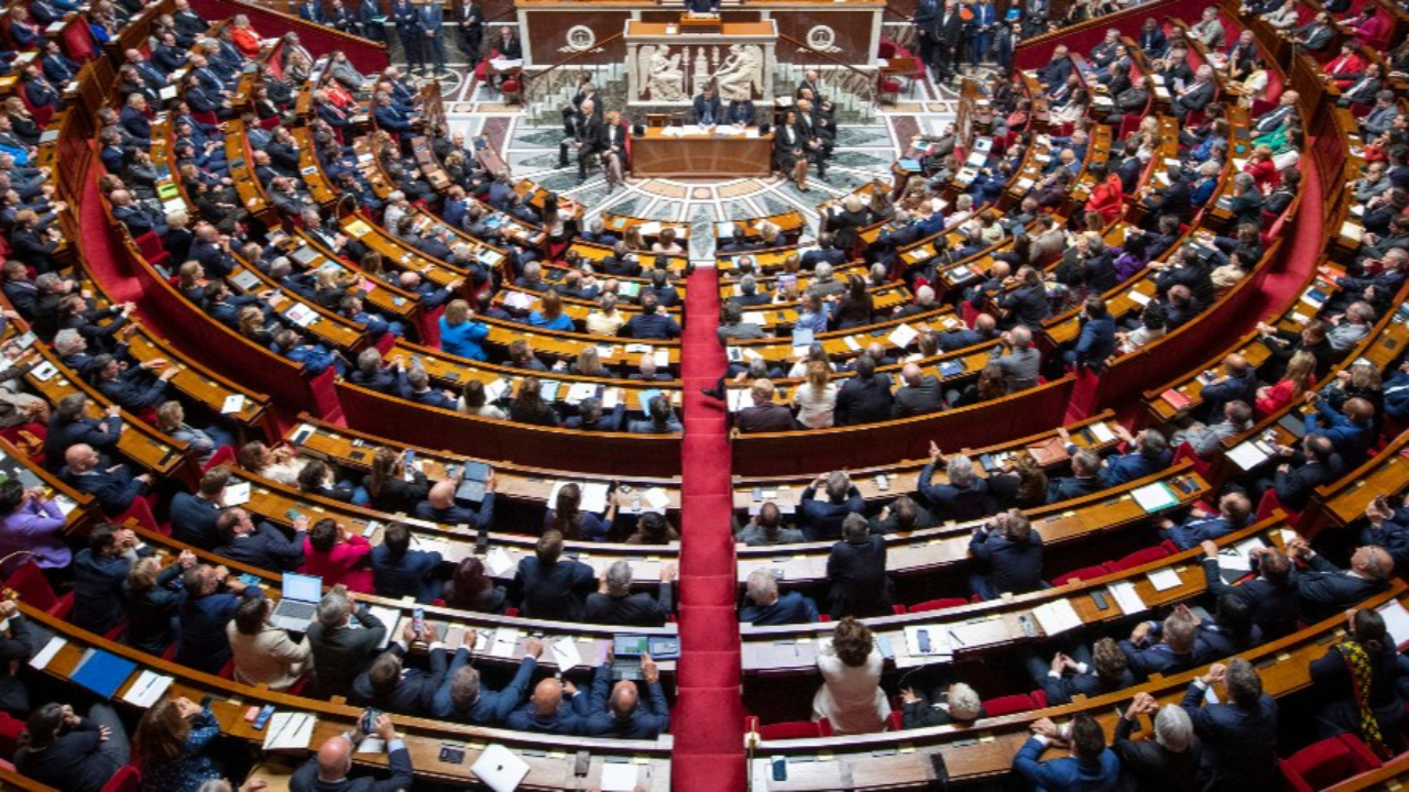 Lyon reste intégrée à la réforme, le premier article adopté à l'Assemblée