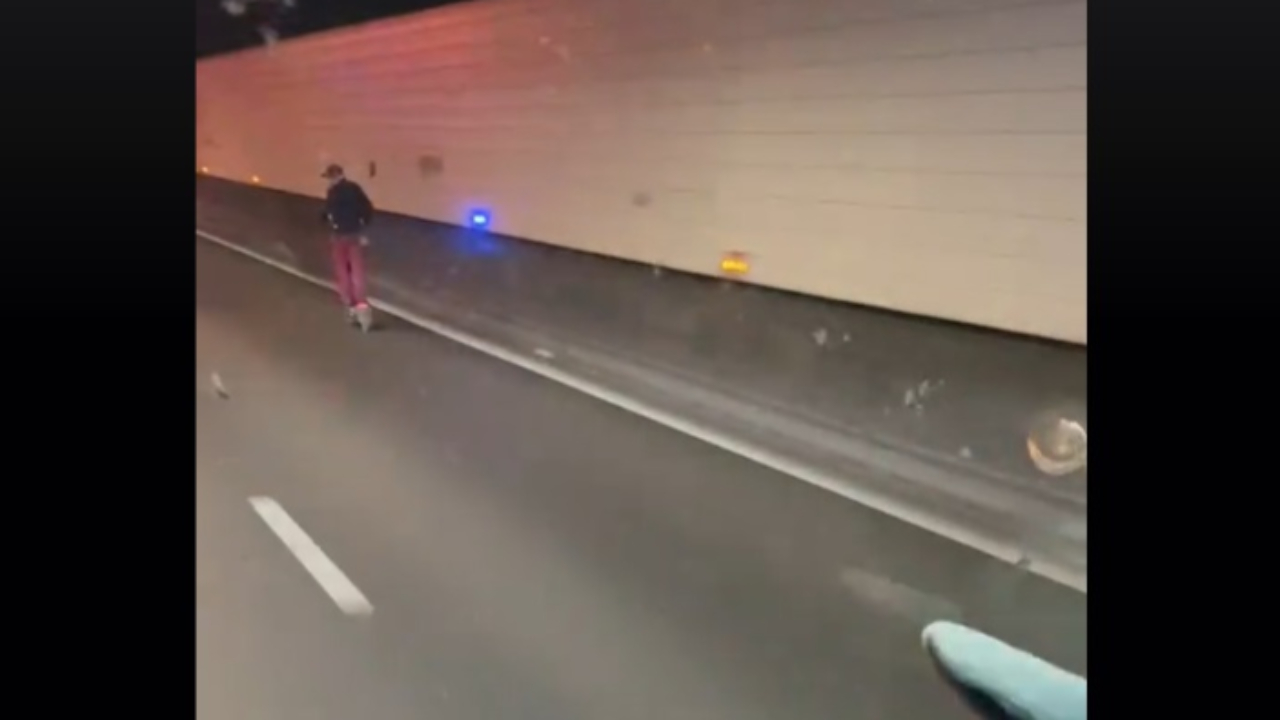 il s'engage à trottinette dans le tunnel de Fourvière !