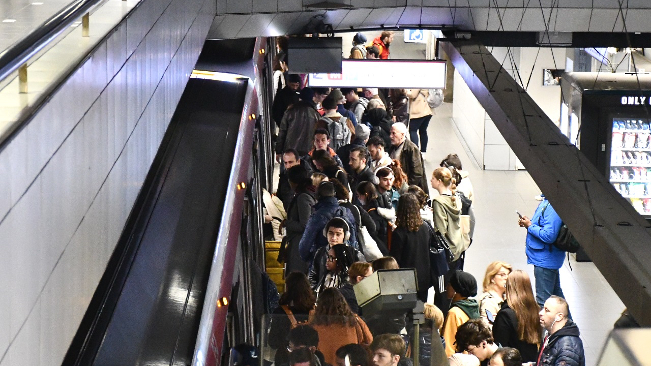 reprise de la circulation après la présence d'un colis suspect