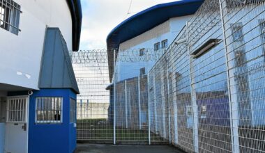 Attaques en série contre des prisons : « À Rennes, plusieurs surveillants ont déjà été suivis par des voitures… »