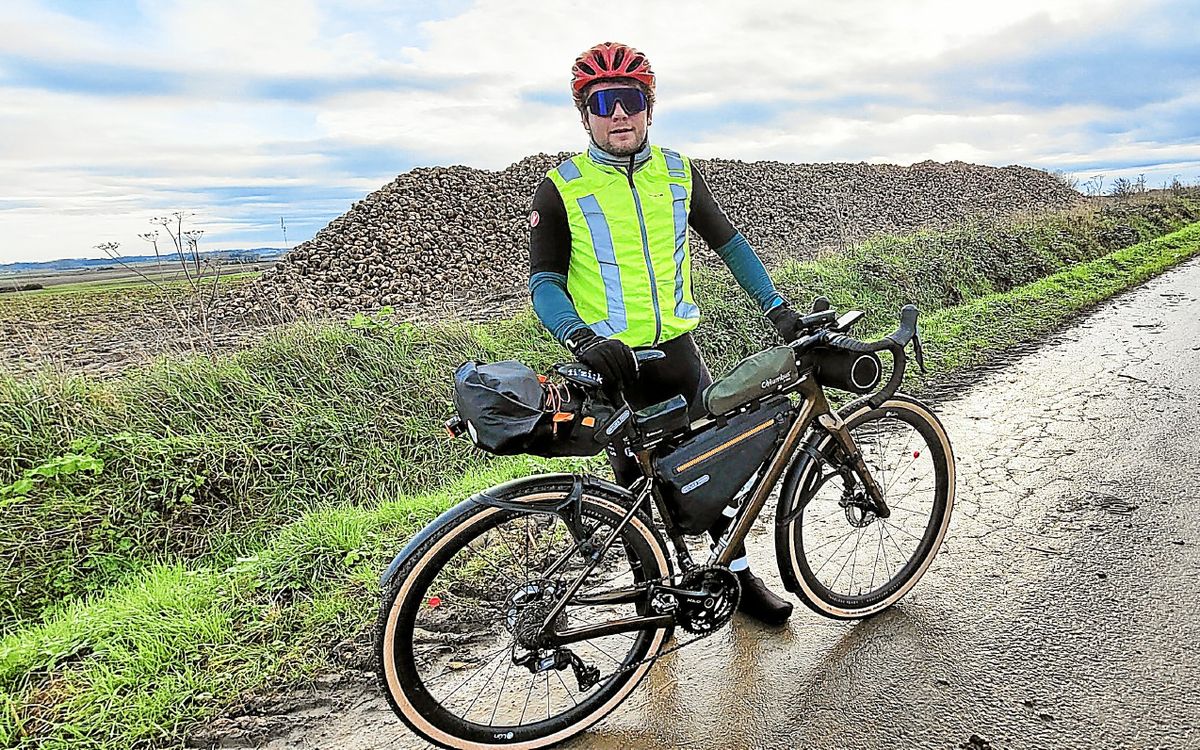 3 400 km avant 3 890 milles, le Breton Maël Garnier a fait un tour de France à vélo pour préparer la Transat Paprec