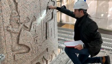 « Du hasard » : des messages cachés découverts sur l’obélisque de la Concorde à Paris
