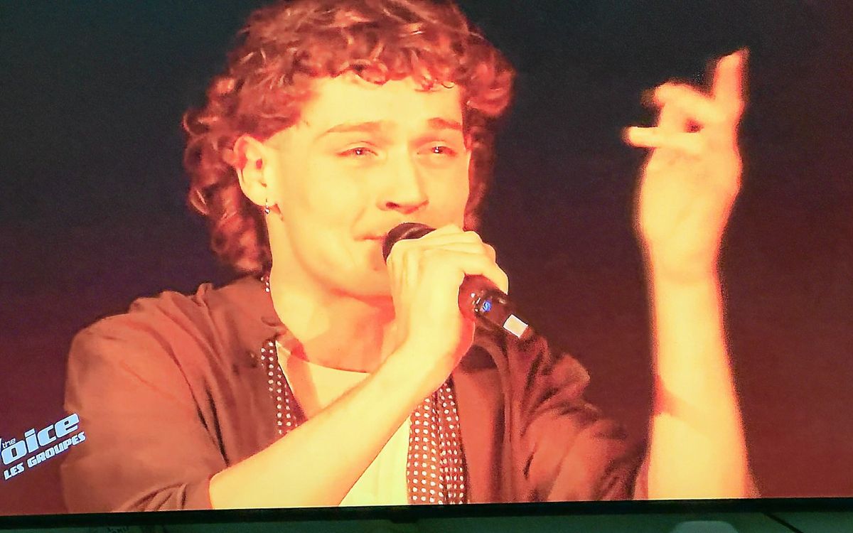 Originaire de Quévert, près de Dinan, Neven, sera en demi-finale de The Voice samedi prochain