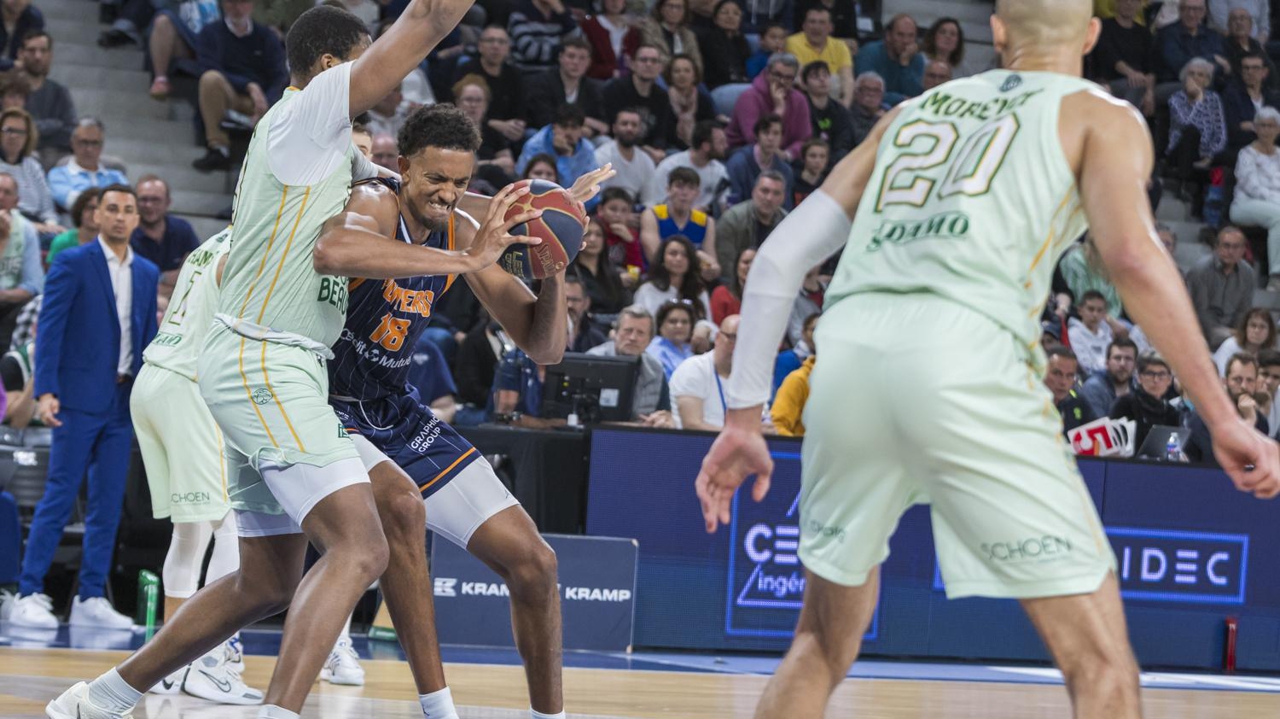 contre Hyères-Toulon, le Poitiers Basket veut se relancer pour avancer
