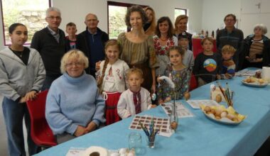 À Benet, l’art de l’œuf Pyssanka avec les Ukrainiennes Olena et Alina