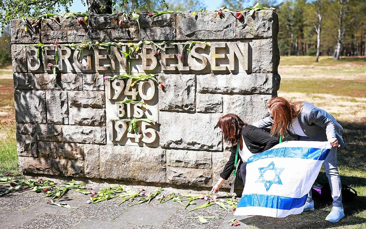 « Les gens ressemblaient à des squelettes » : l’Allemagne commémore la libération du camp de Bergen-Belsen