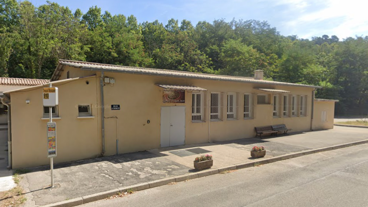 le suspect lyonnais nie l'acte islamophobe
