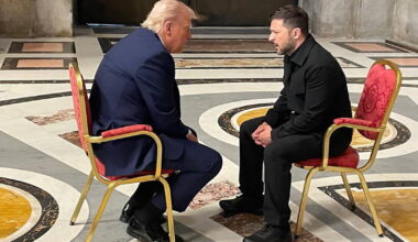 qu’espérer du retournement de Trump au Vatican ? par Bernard Guetta – Libération