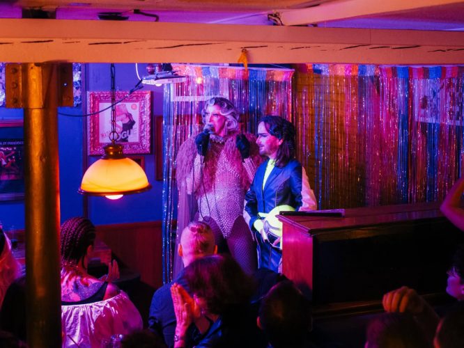 You are the star – Canapé Queer Pastelle De Nada