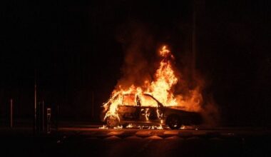 Toulon, Valence, Nanterre… Des établissements visés par des incendies de véhicules ou des tirs en rafale