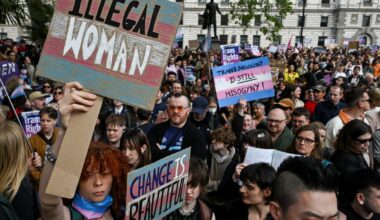 Transgenres. Des milliers de Britanniques manifestent contre un jugement sur la définition légale des femmes