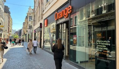 Lille. Ils tentent de cambrioler la boutique Orange près de la Grand'Place un dimanche soir