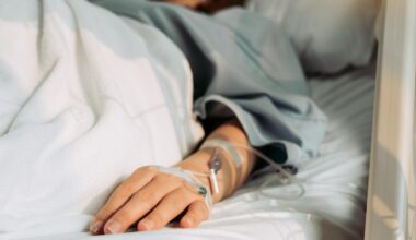 cette douleur anodine cachait un cancer foudroyant qui a tué sa sœur en quelques mois