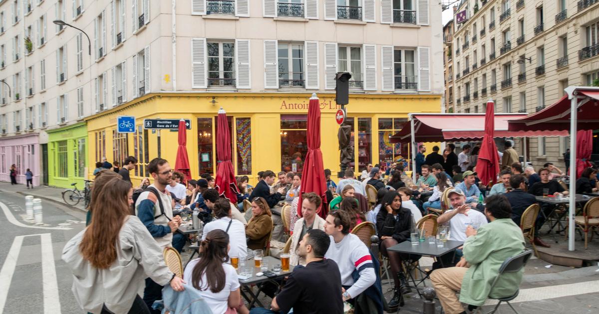 J’ai essayé de me faire des amis à Paris (en buvant des cocktails)