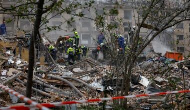 l’Ukraine “entre le marteau et l’enclume”