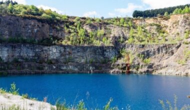 un jeune de 15 ans meurt après une chute de 40 mètres