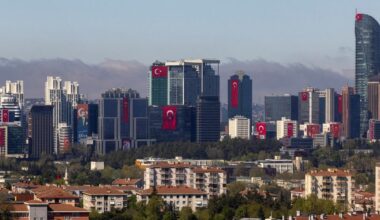 un puissant séisme de magnitude 6,2 frappe Istanbul