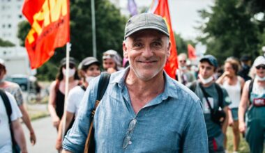 Philippe Poutou ouvre une librairie à Bordeaux et se retirera bientôt de la politique