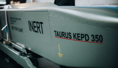 Ukraine : l'Allemagne prête à livrer des missiles Taurus pour frapper la Russie en profondeur, confirme Merz - 14/04/2025 à 12:26
