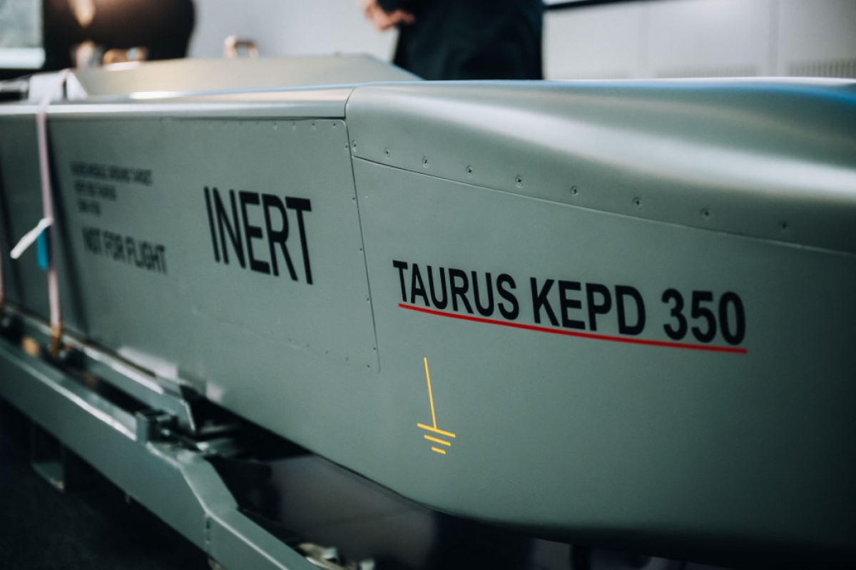 Ukraine : l'Allemagne prête à livrer des missiles Taurus pour frapper la Russie en profondeur, confirme Merz - 14/04/2025 à 12:26