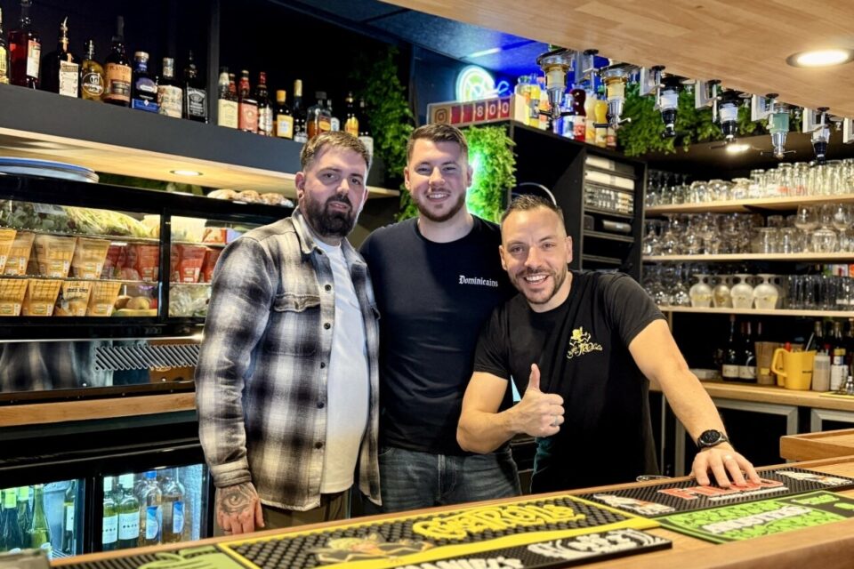 Brian, Romain et Julien, un trio de choc pour chouchouter la jeune clientèle.