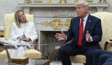 Droits de douane : Donald Trump, en se disant prêt à un accord avec l’UE, donne un satisfecit à Giorgia Meloni