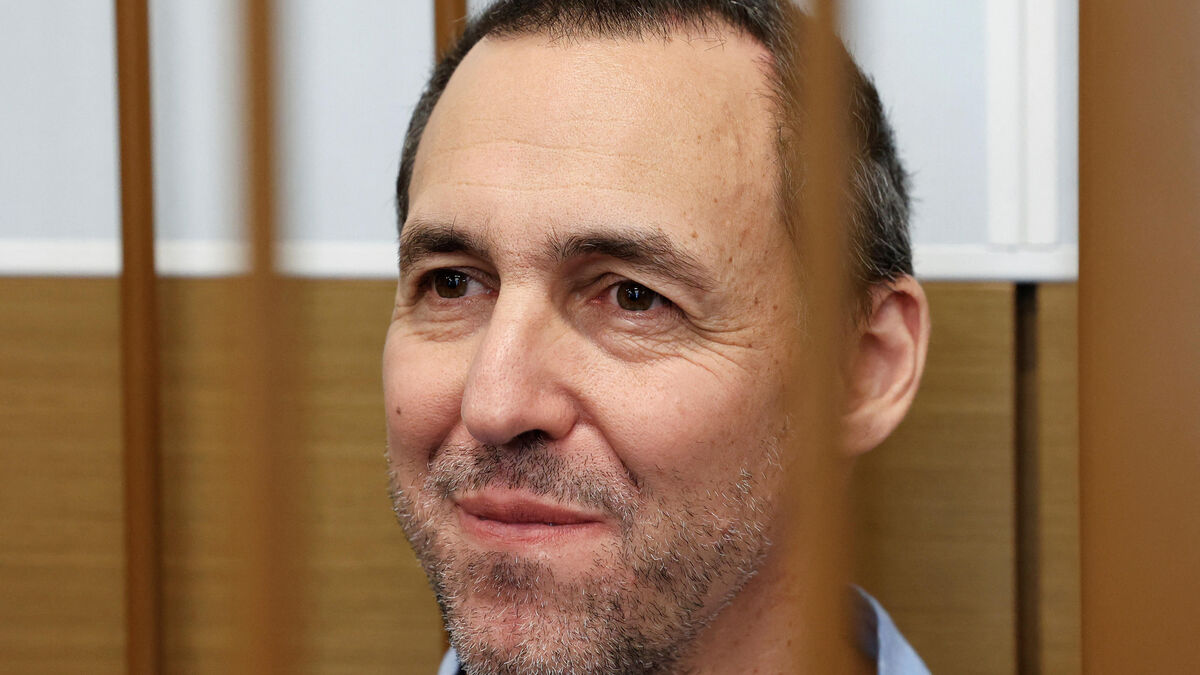 La mère de Laurent Vinatier déplore le transfert du chercheur vers une colonie pénitentiaire en Russie