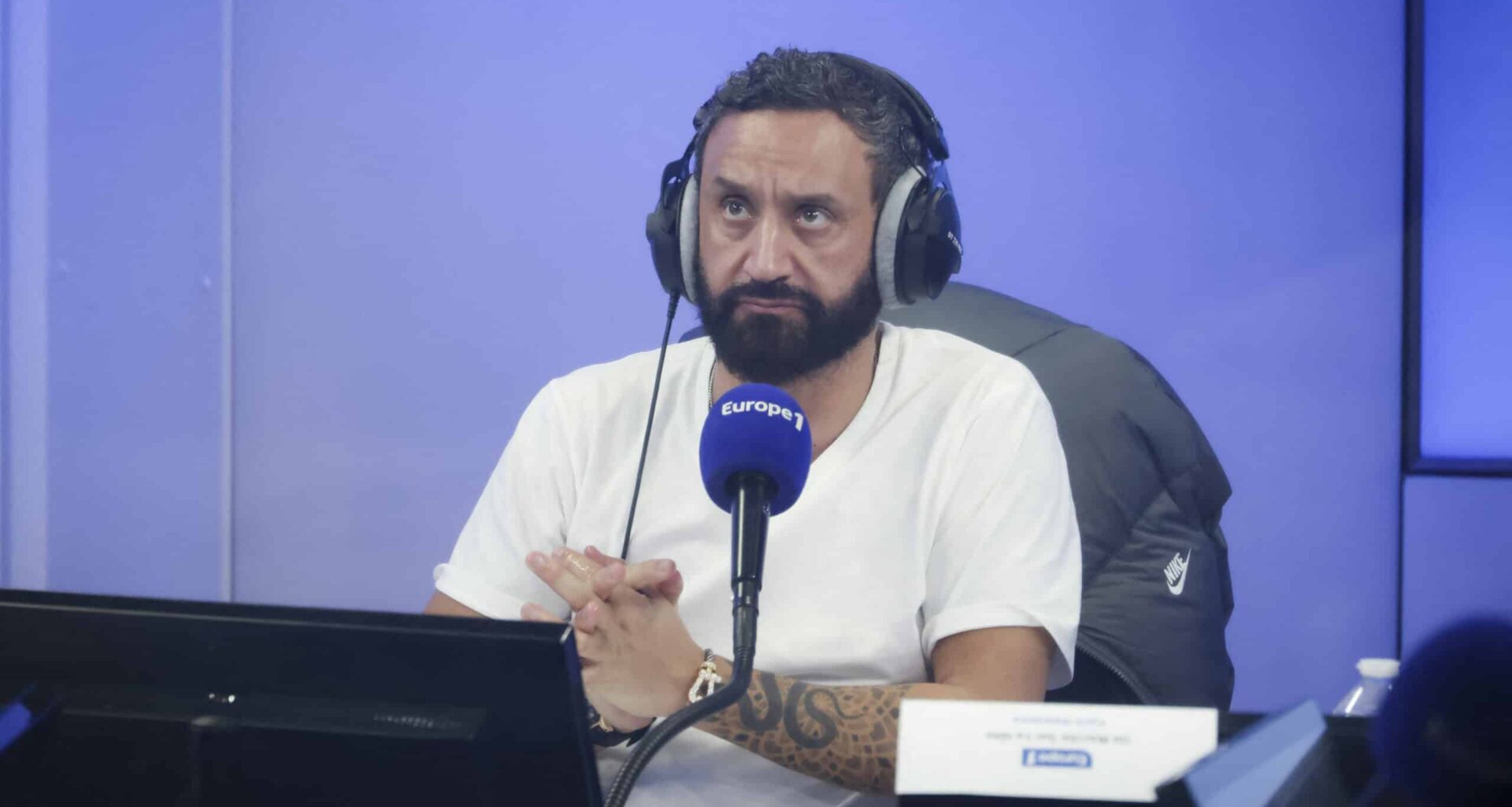 "Je déteste les gens comme ça", Cyril Hanouna, de retour, ne fait aucun cadeau à Gabriel Attal et Édouard Philippe