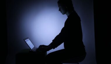 Aubervilliers : une ado se dit victime de revenge porn et tente d’en agresser une autre avec un marteau