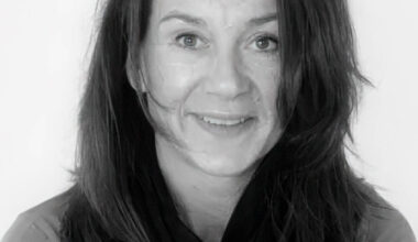 la romancière à succès Alexandra Fröhlich retrouvée morte sur sa péniche à Hambourg – Libération