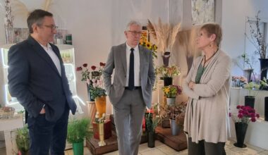 Le député et le maire chez Floriflor.