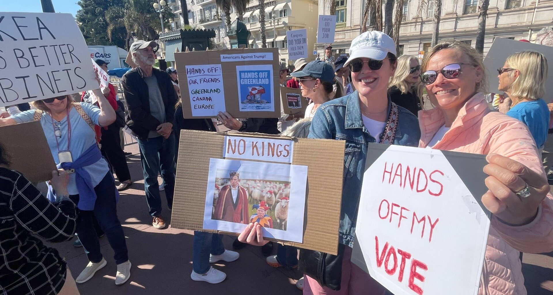 "Il y a une résistance toujours plus forte à Trump": rassemblés à Nice, des Américains se dressent contre leur président