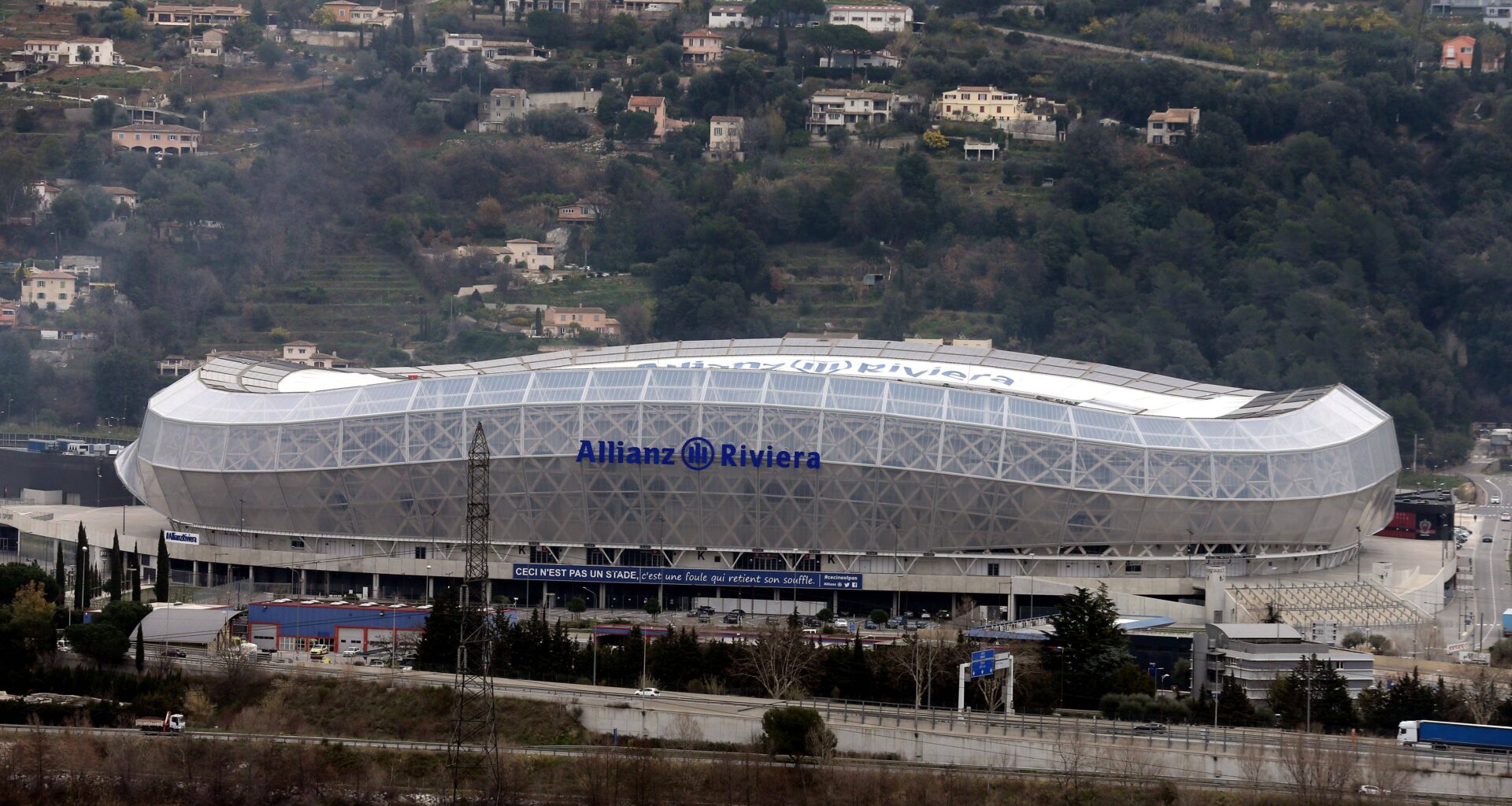 Les matchs de hockey maintenus à Nice pour les JO 2030?